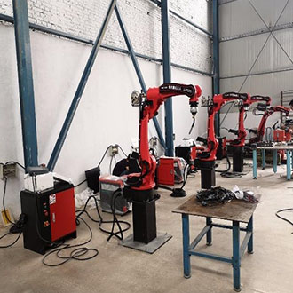 智能焊接机器人的机械手在焊接中的过程